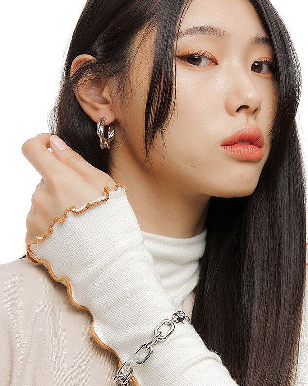 Yejin Sung 34