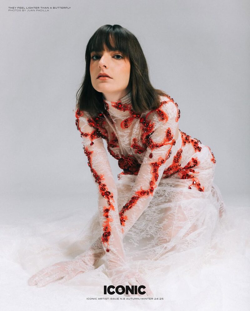 Iconic Artist Magazine 1